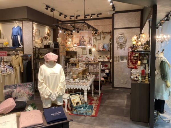 axes femmeイオンモール成田店